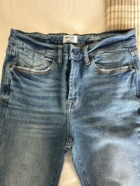 Kensie Women's High-Rise Boot Cut Jeans in Medium Blue Wash